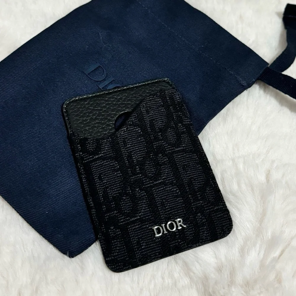 Dior Saddle Magnetic Card Holder - Picture 9 of 9